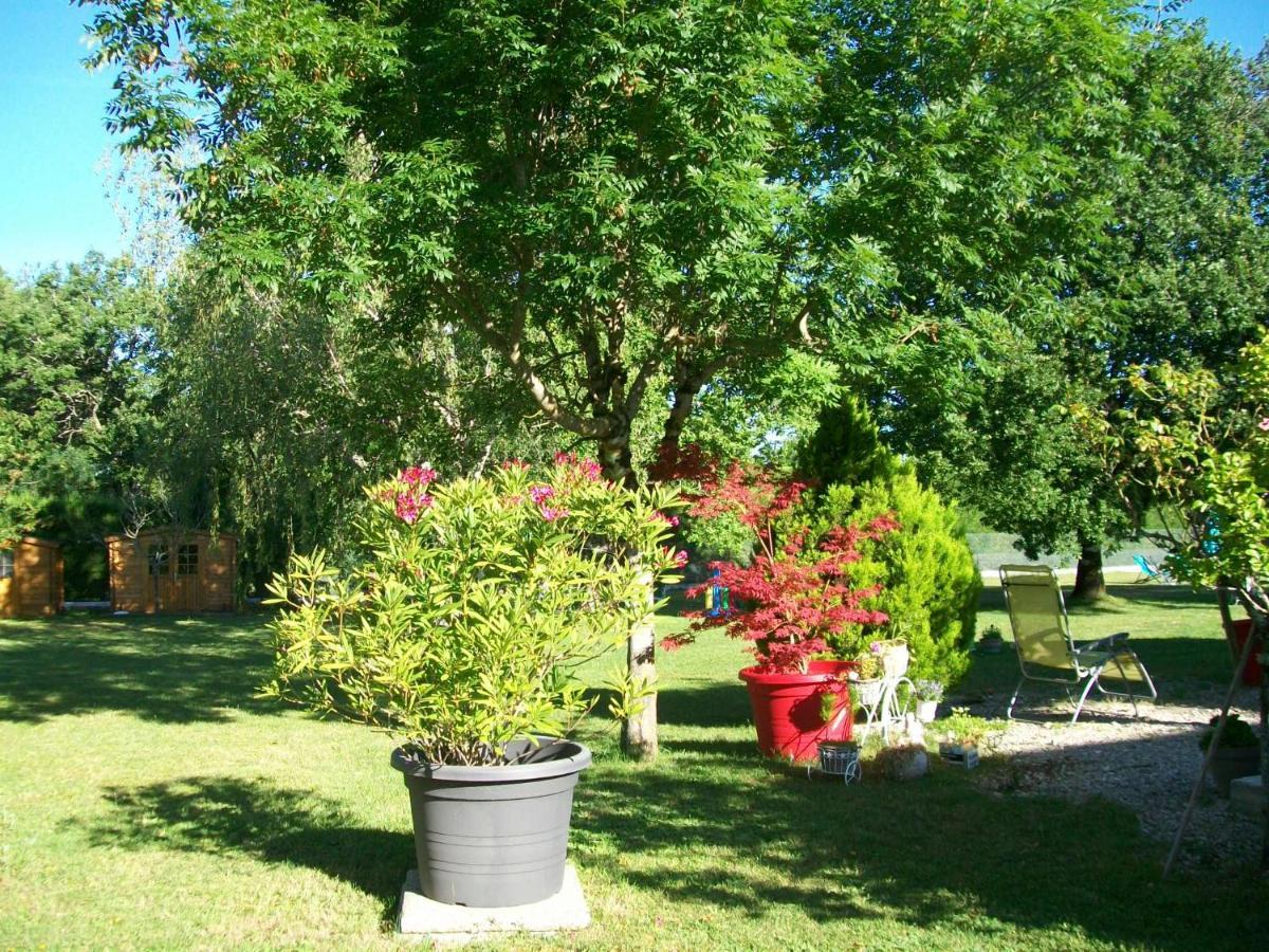 Hotel Au Charme Du Levat Saint-Paul-de-Loubressac Kültér fotó