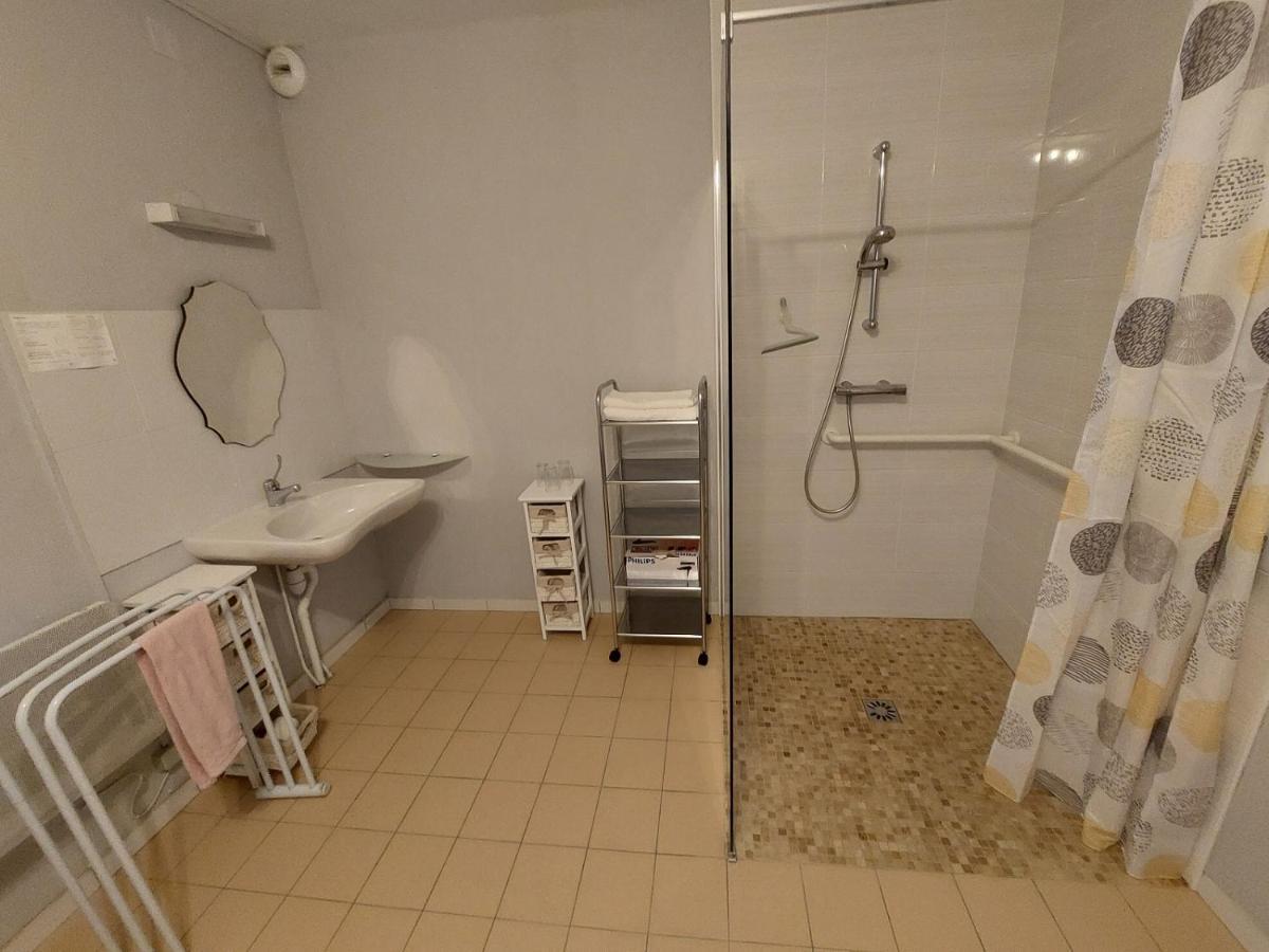 Hotel Au Charme Du Levat Saint-Paul-de-Loubressac Kültér fotó