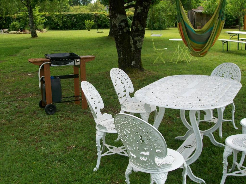 Hotel Au Charme Du Levat Saint-Paul-de-Loubressac Kültér fotó